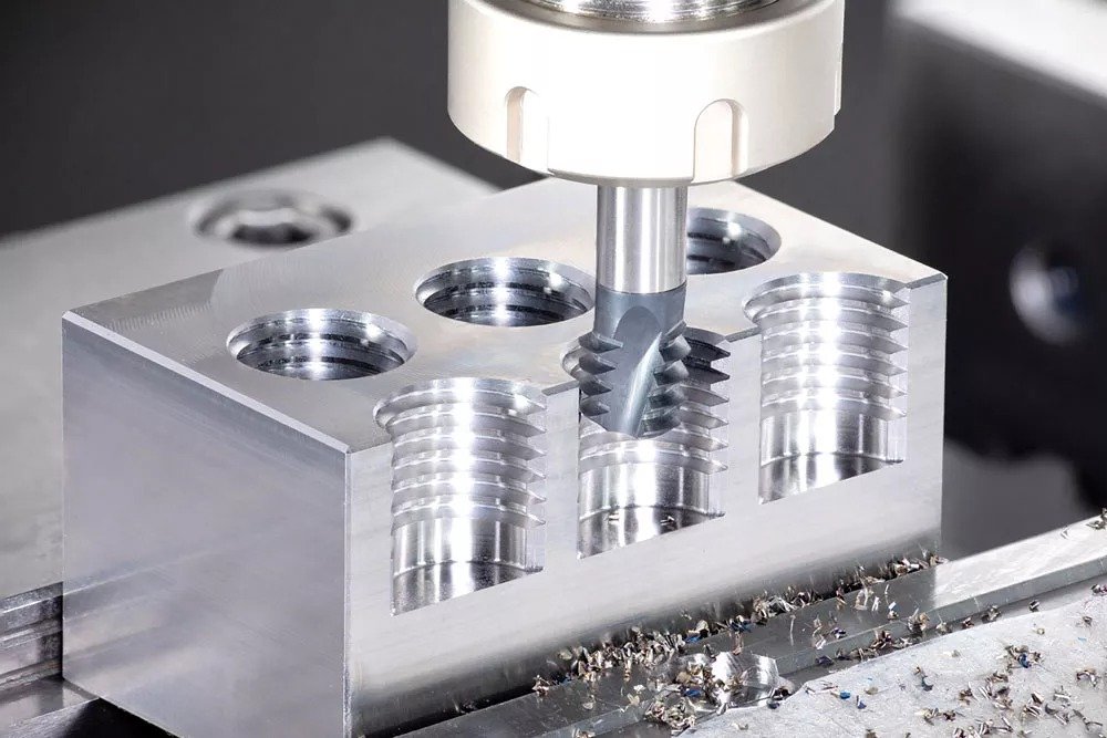 imgi_55_thread-milling-becomes-more-mainstream-1725638480
