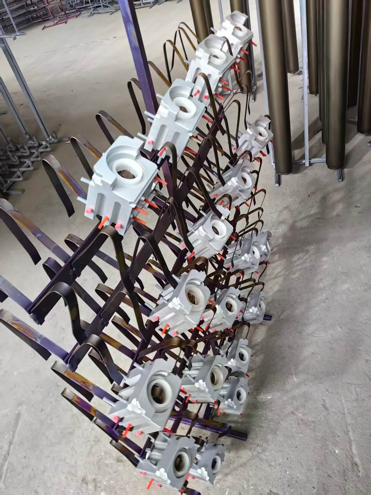 Hard Anodizing vs Regular Anodizing: How to Choose the Right Finish for Aluminum CNC Parts 13 Quality inspection of anodized CNC aluminum parts