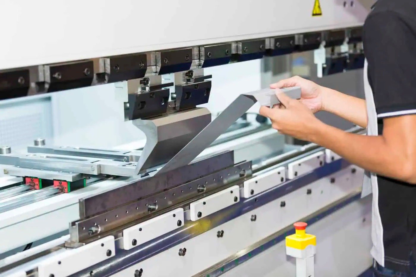 Sheet metal thickness gauge chart for fabrication material selection