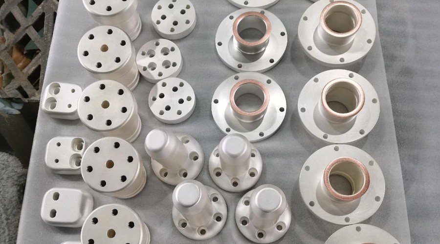 Metal Plating Guide for CNC Machined Parts 15 Silver plated parts for electrical and conductive applications